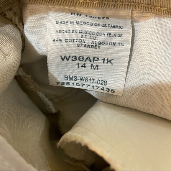 NWOT. Riders by Lee Beige Khaki pants. - Picture 4 of 4